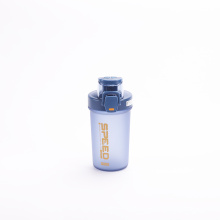 Bouteille d&#39;eau de 500 ml avec bouteille de paille tasse de sport avec couvercle et paille en plastique coloré en plastique PP